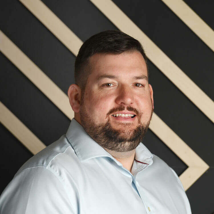 Dan, Director