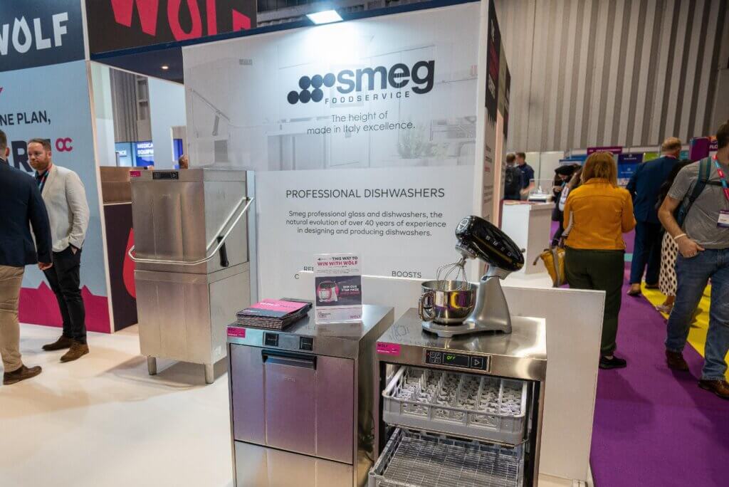 Smeg Professional Dishwashers from Wolf Laundry